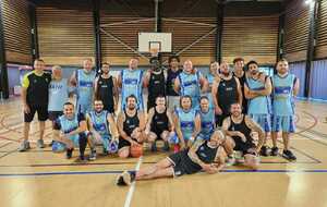 Les Loisirs clôturent leur saison avec un match amical contre les Veynois