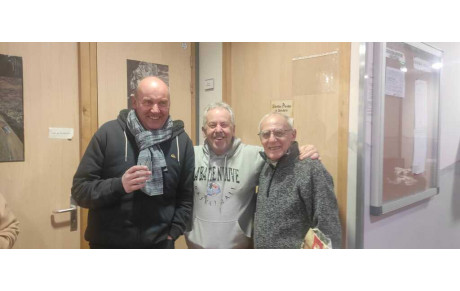 Une visite surprise provoque un autre moment convivial ce vendredi soir !